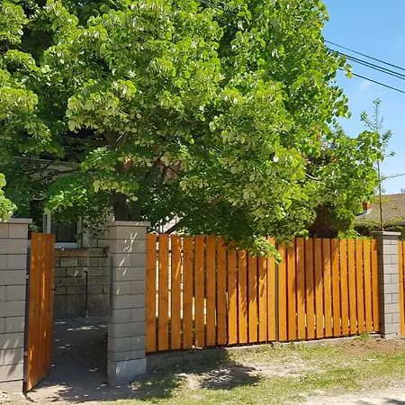 Napraforgo Vendeghaz Villa Gárdony Exterior photo