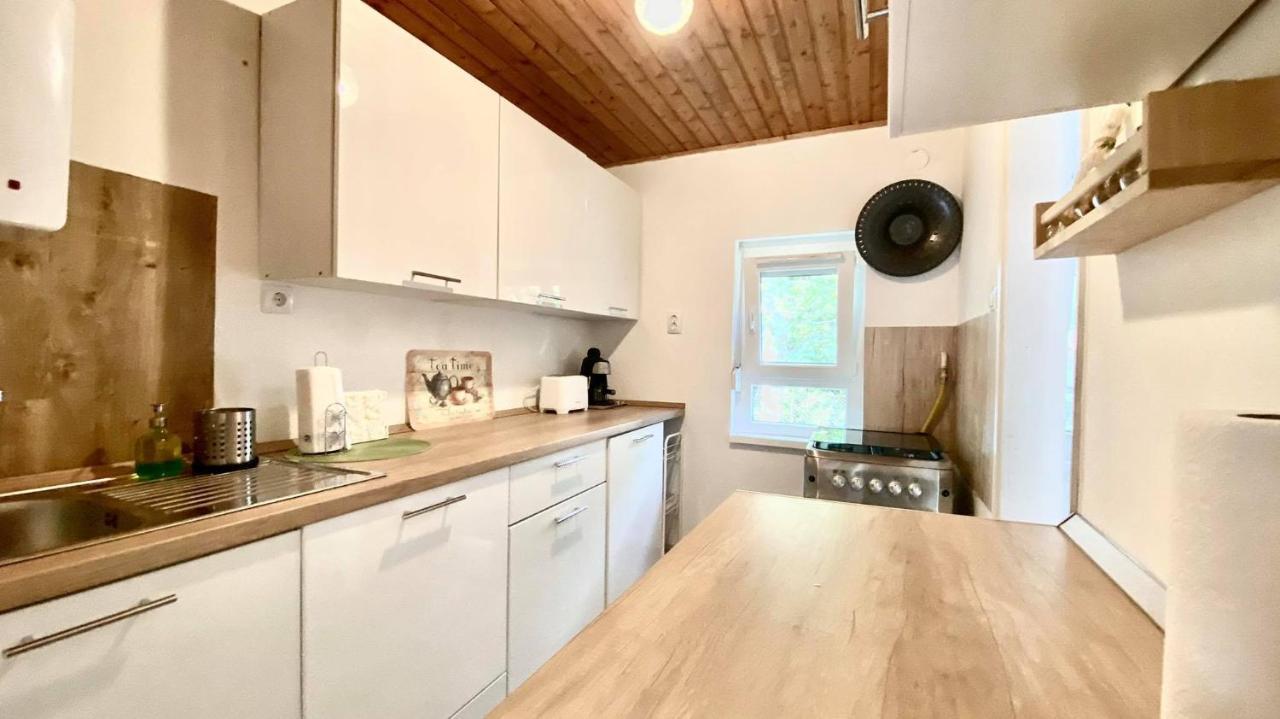 Napraforgo Vendeghaz Holiday home Gardony